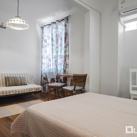 Vea Studio By Lobbysquare Atena Exterior foto